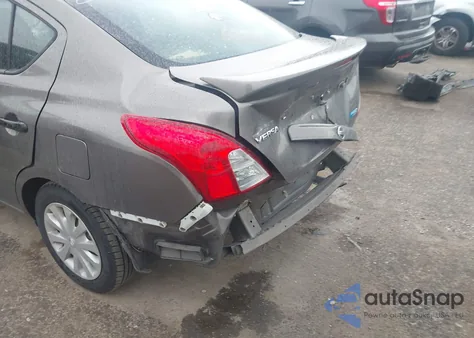 2016 Nissan Versa 1.6 S+ из США, поврежденный, VIN 3N1CN7AP8GL887611